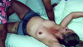 want to massage and titfuck hot colombian beauty?