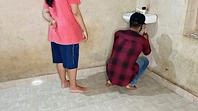 भाभी quenches thirst with young plumber's dick 😈🔥 xxx hindi audio