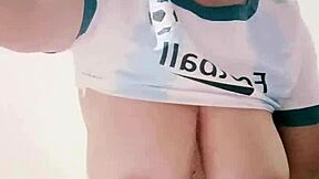 ve como me masturbo con mi playera del juego 😈🔥