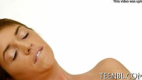 HORNY TEEN SUCKS COCK FOR NASTY CUMSHOT!