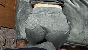 wanna worship nina lulu's ass then cumshot on her sweats?