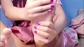moisturizing my cute feet before fucking my wet pussy?? 😏👣💦