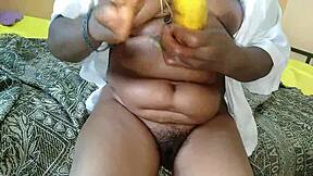 auntie shows off her sexy ass on webcam and it drives me wild