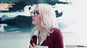 I'm tonguing my stepmom's busty milf boss pussy now