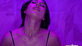 alexa chains petite body for bbc shower deepthroat fuck