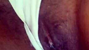 seductora real estoy tan calentona llamame pa cositas ricas mami squirtin