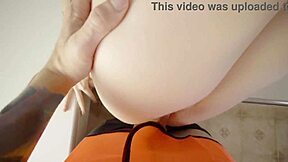 whoa she climbed the closet sans panties and got fucked