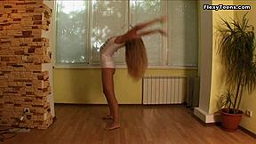 russian alla klassnaja does bridges naked and shows how flexible she is