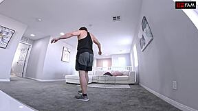 stepbro rams his monster cock into isabellas pussy for workout fun 💦😈