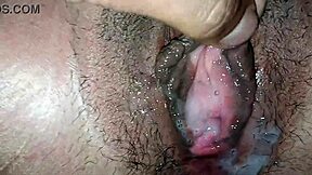 juicy fitness babe got horny after training and started masturbating
