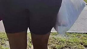 darkchocolatebarbie shows off her walk