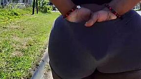 darkchocolatebarbie shows off her walk