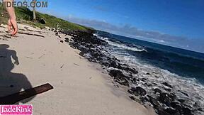 girlfriend gets nude on public beach