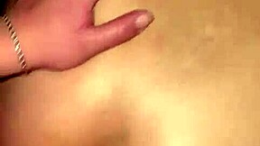 Sexo anal con mi hermanastra cuando mi padrastro no esta en casa