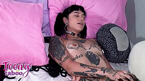 aurora anarchy solves tattoo trouble