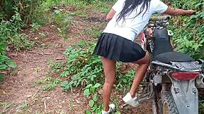 Mi cuñada colegiala es follada delicioso