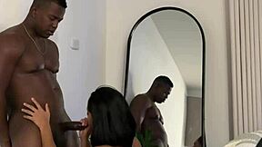 Casual sex with my friend in front of mirror