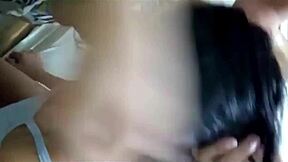 morena novinha 18 anos dando na frente do marido corno amador cuckold parte 5