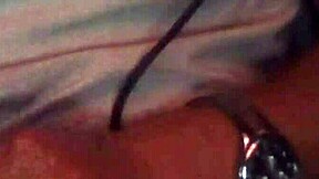 me masturbo por encima del boxer con musica sensual