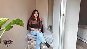 Latina tries huge bbc first time