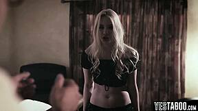 Petite teen 18+ stepsis felt bad for virgin stepbro and let him smash