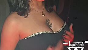 Gloryhole fun at swingers club