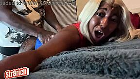 Stepdaughter dress up as spidergirl and horny stepdad fuck her pussy