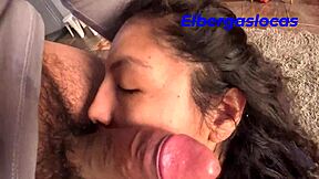 mi esposa me regala su culo por primera vez hacemos el anal de regalo de navidad