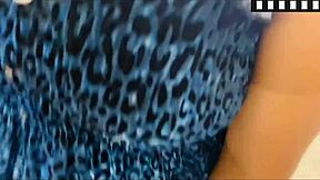 One thick brunette cougar seducing pale petite 18+ blonde milf for dyke fun 😘