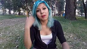 sexy chica shows off hot curves!