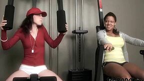 Single dad bangs the 18-year-old babysitter real hard