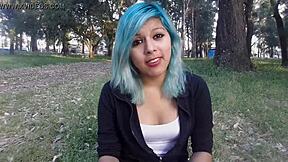 sexy chica shows off hot curves!