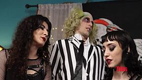 Feeling the stepsisters' hex with pussy juice.