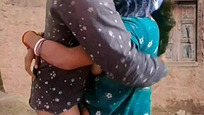 يا عزيزي، تريد أن نكون ساخنين ورومانسيين في المزرعة؟