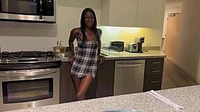 Kendale secretly meets her best friend's girlfriend