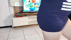 quero sexo com este técnico, mostrando minha bunda