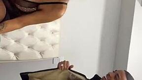 Naughty Delivery Guy Gives 100 Anal to Lingerie Milf