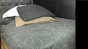 teen amateur slides toy into tight ass on live webcam 😍🔴