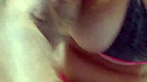 batendo siririca pro meu amante gravei e mandei o video pra ele