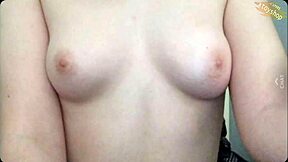 tight 18+ teen shoves bottle deep in homemade clip