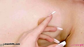 Fiery muse flaunts her stunning body in close-up