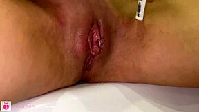 Intense Shaving Of Teen's Trimmed Pussy Close-Up