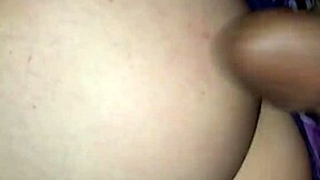 Jack off on her booty