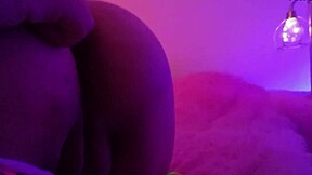 Hei, am îmbrăcat menajera în corsetul soției mele, e o târfă, îi place să-i bat pula în pizda uriașă și sânii masivi 😏