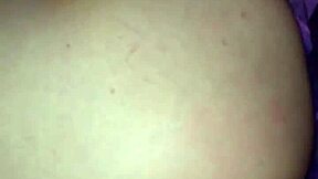 Jack off on her booty