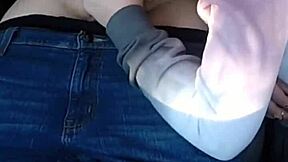 Чуках Sasha Rose жестоко в черните й чорапи