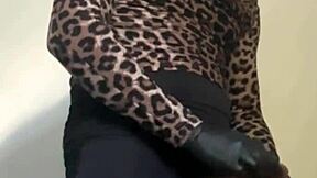 watch me fuck a papaya fruit for the first time, i really enjoyed the experience