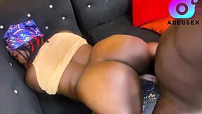 Big cock gateman fucks rich man's wife!