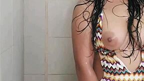 this latina girl couldn't find a partner, so she satisfies her desires alone.