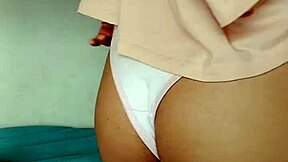 selene gets naked for voyeur neighbor at home